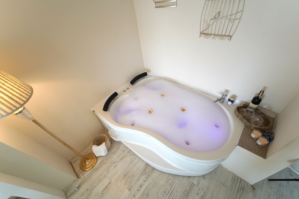 Cunda House Küçük Otel - Image 46