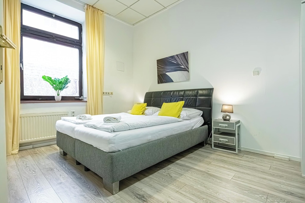 Bright 1BR Apartment in Central Vienna