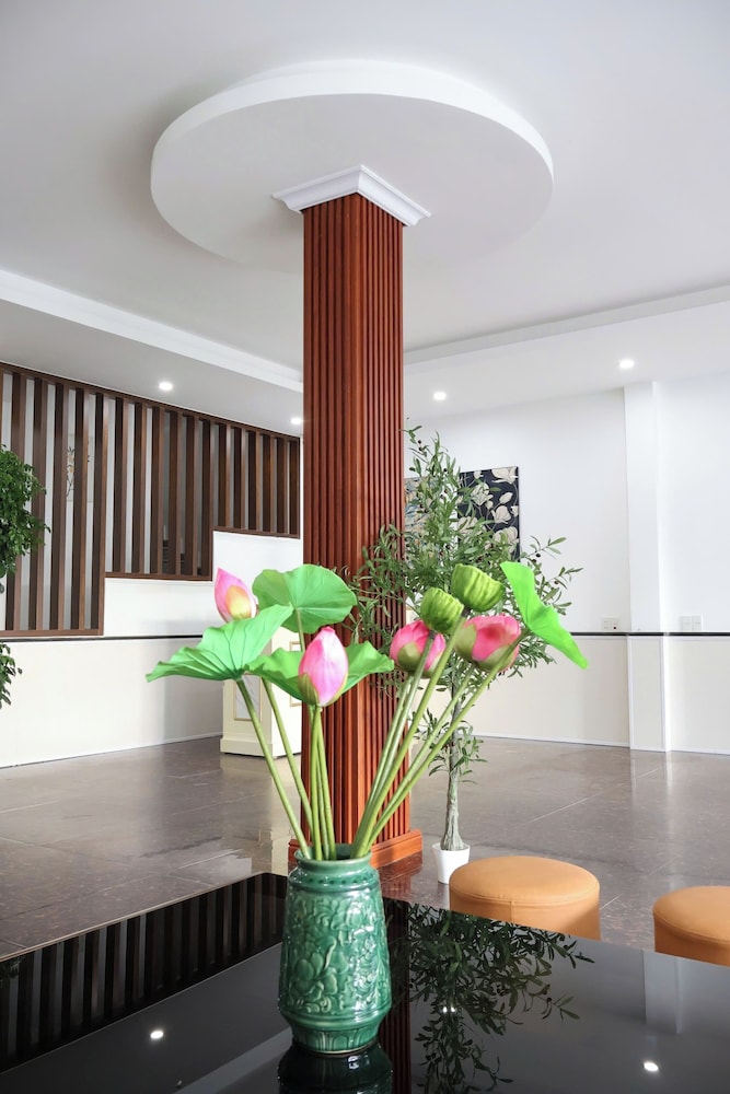 The Grand Diamond C Hotel