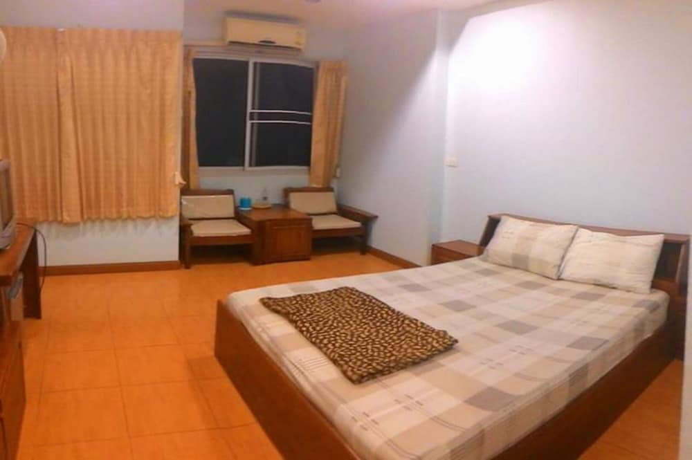 Chanthanee Hotel