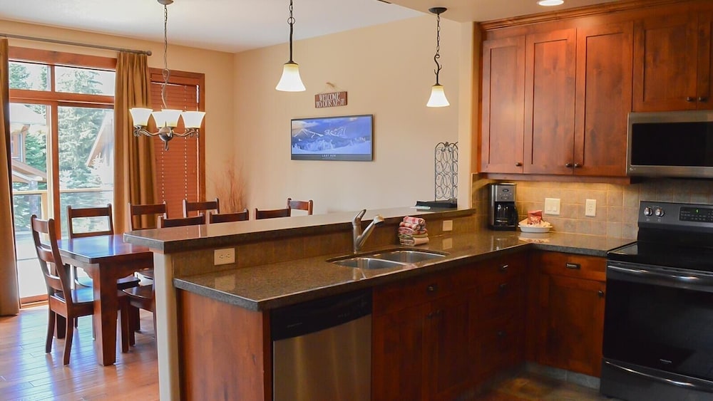 Sun Peaks Vacations - Woodhaven 18 - Property Image 22