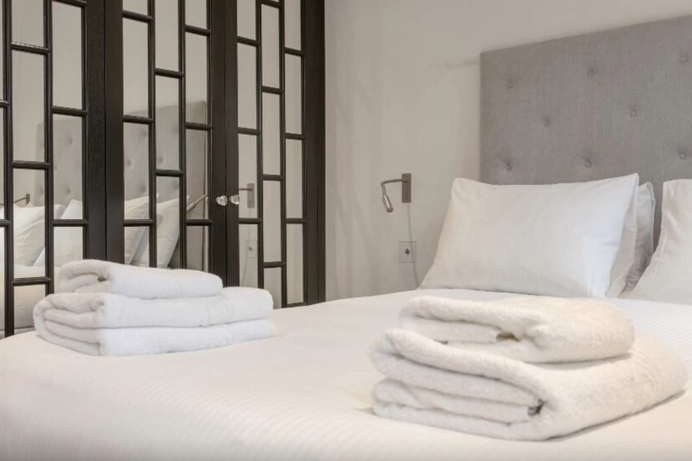 Elegant 1 Bedroom Apartment in South Kensington