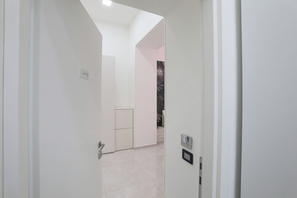 VivimiHome - CharmiNaples