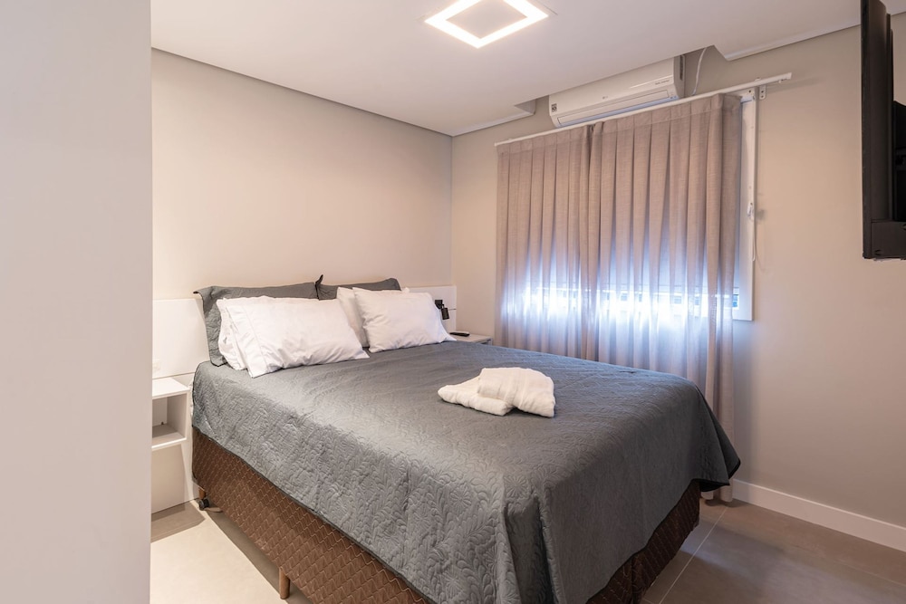 Incr vel Apartamento com Wi-fi na Praia Brava SC
