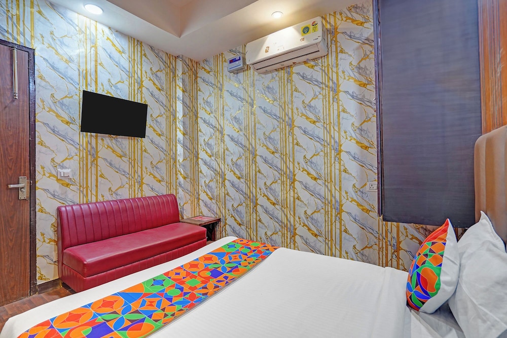 Fabhotel Pingla Residency