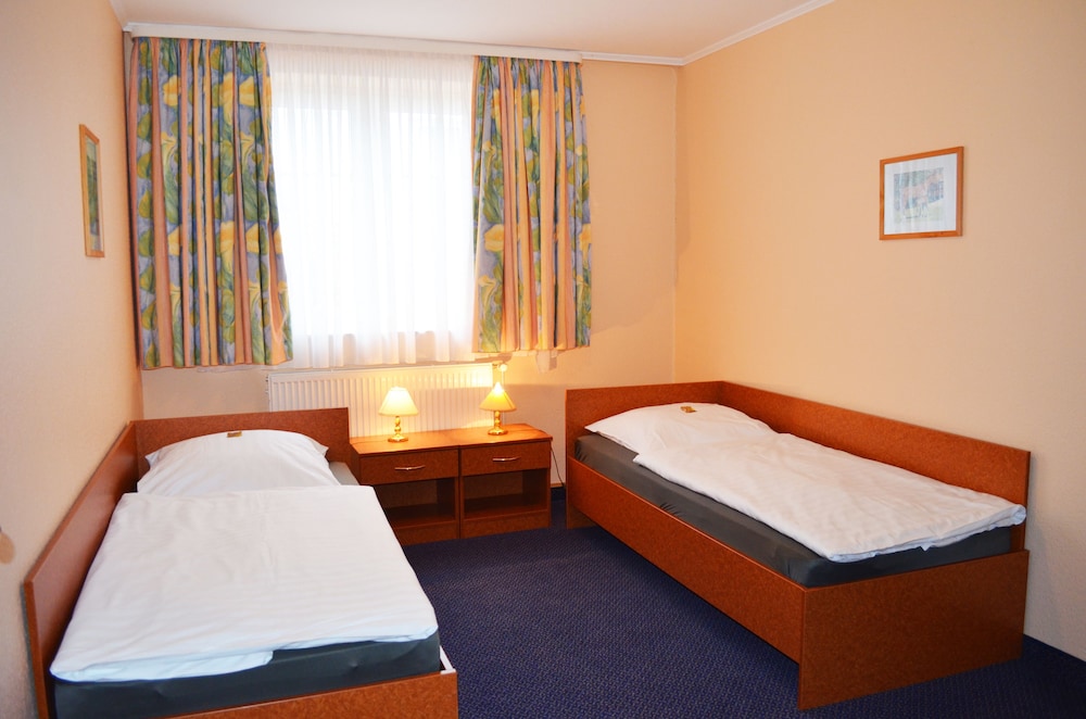Waldhotel Humboldt FeWo2 - Property Image 2