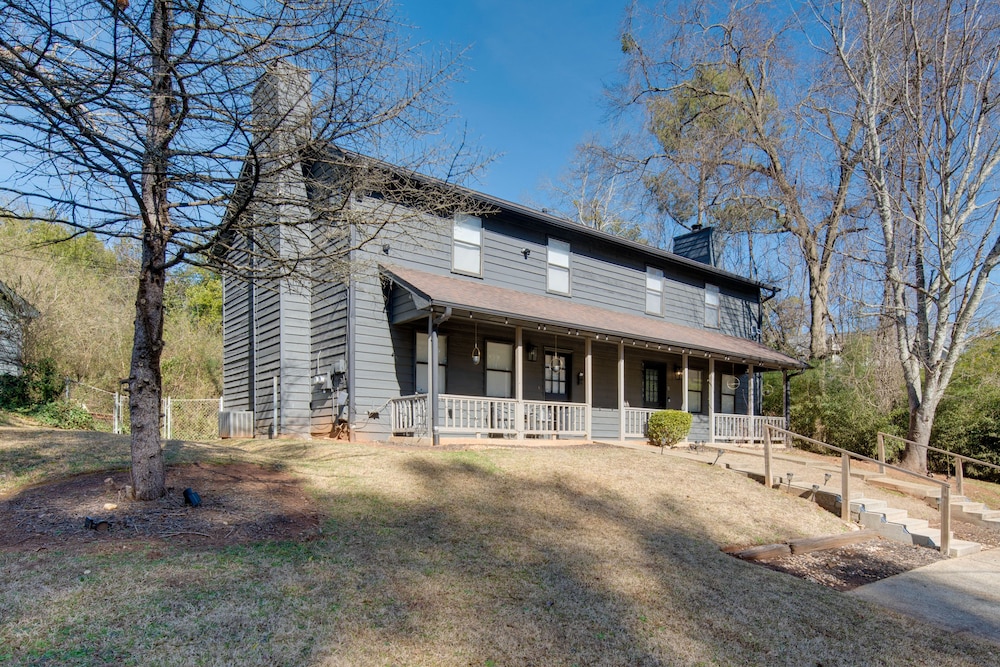 Smyrna Vacations - Smyrna Townhome Rental  4 Mi to The Battery! - Property Image 2