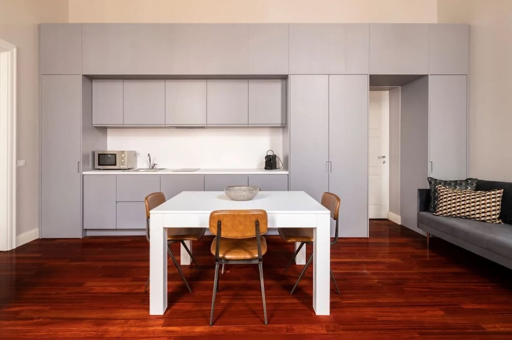Croce Apartments