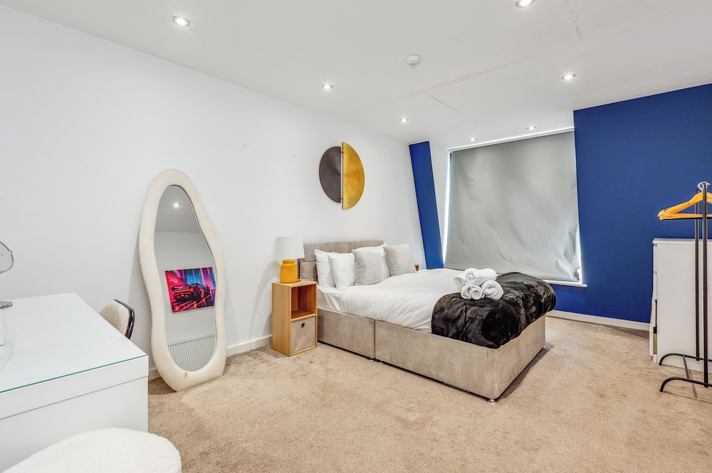 Central Liverpool Retreat