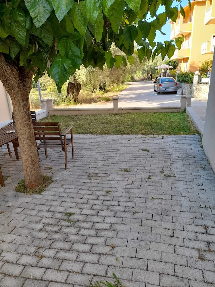 Photo 34