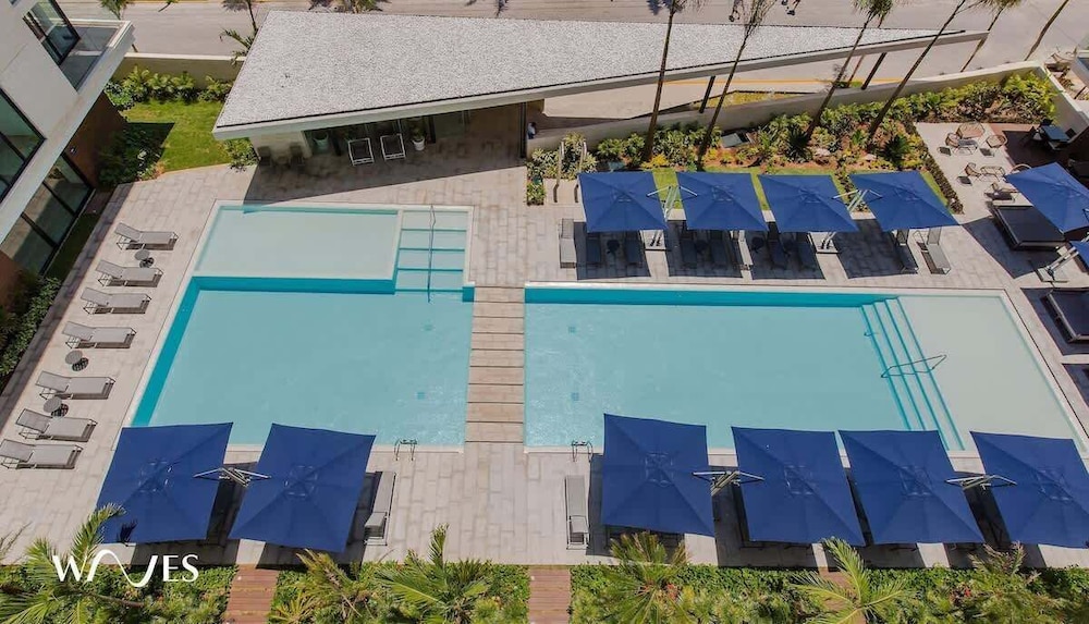 2 Br. Steps Away From the Beach Heated Pool