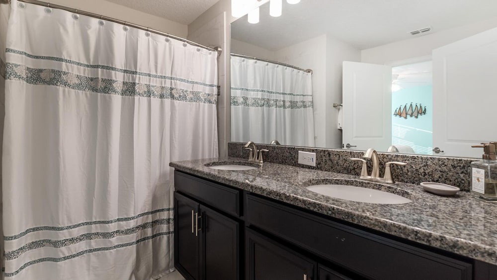 Gatsby Escape Private Pool Near Disney Resorts