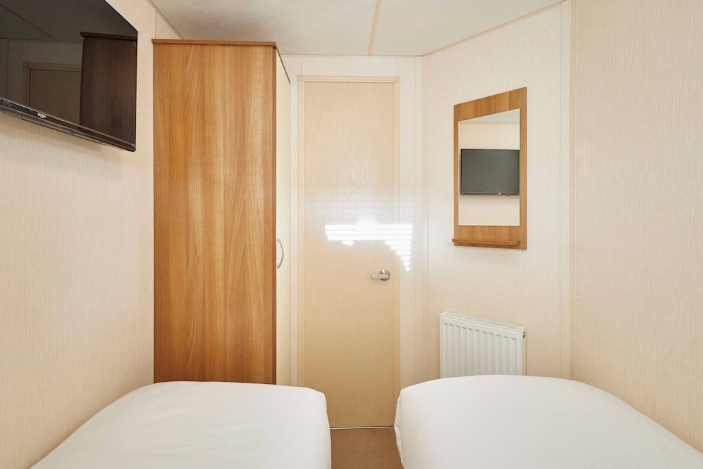 Host Stay Cosy Cove