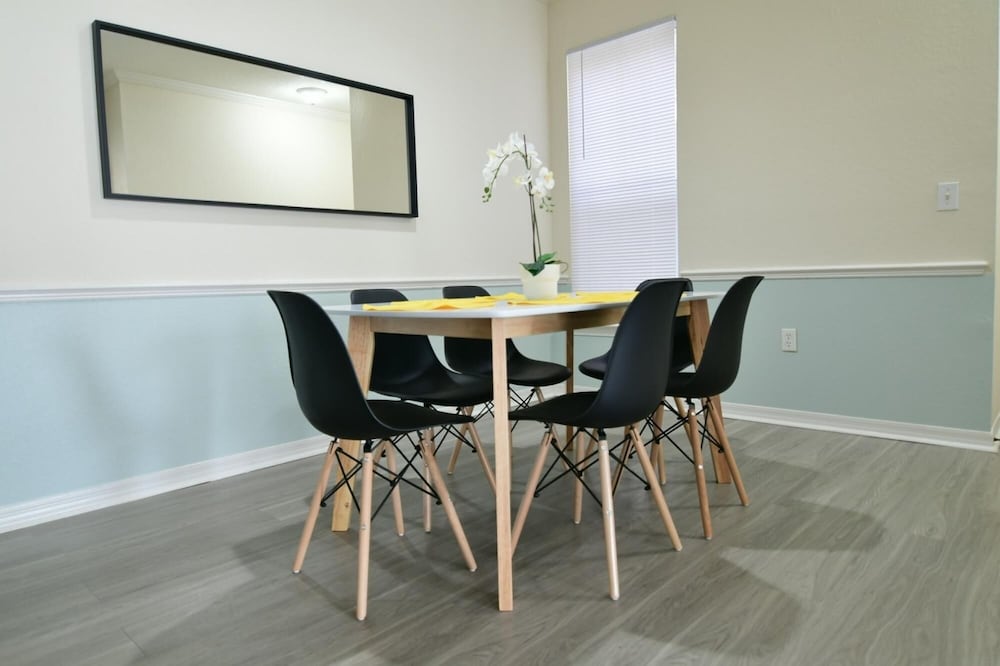 Jacksonville Vacations - Relax Revive and Renew You - Property Image 2
