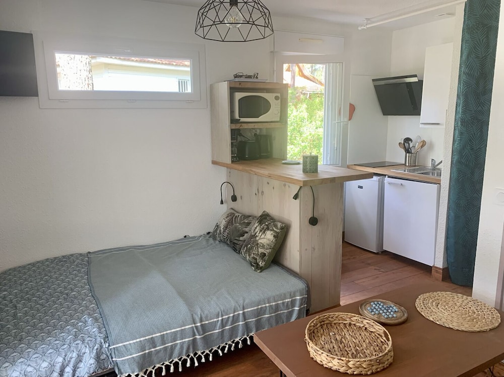 Chalet Mavalear Naturiste la Jenny view 4