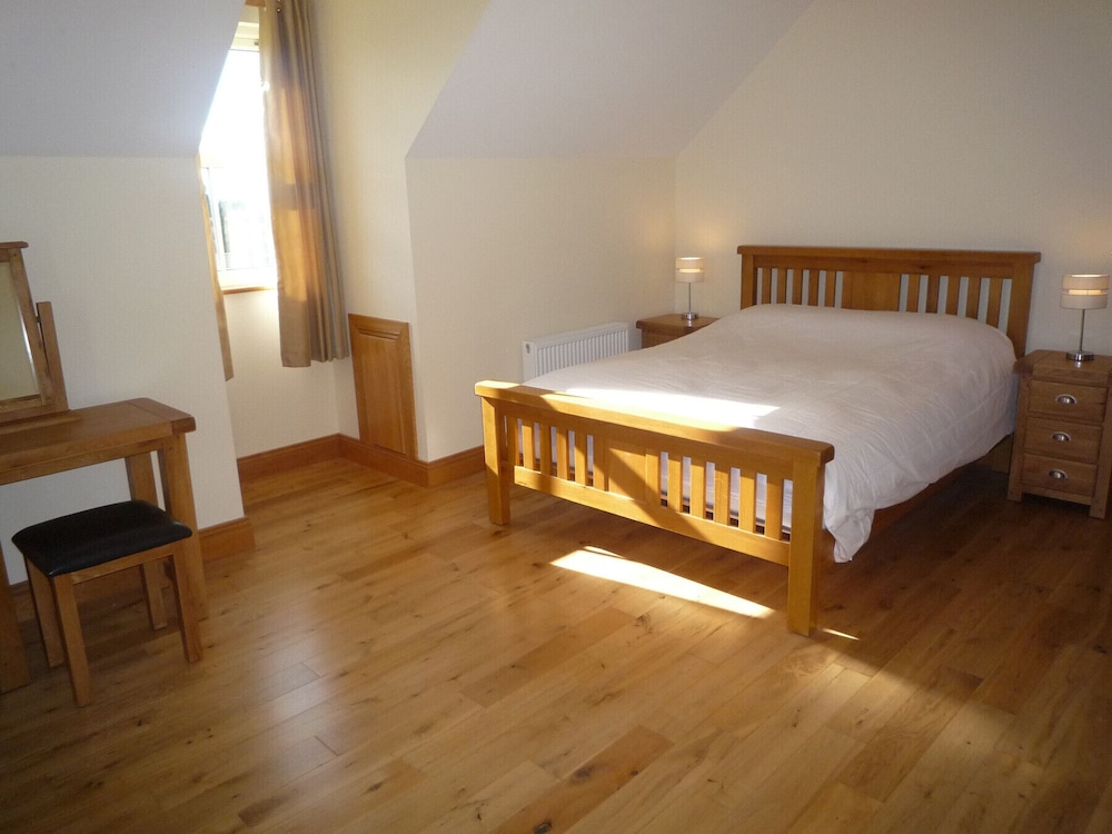 Derryleigh House