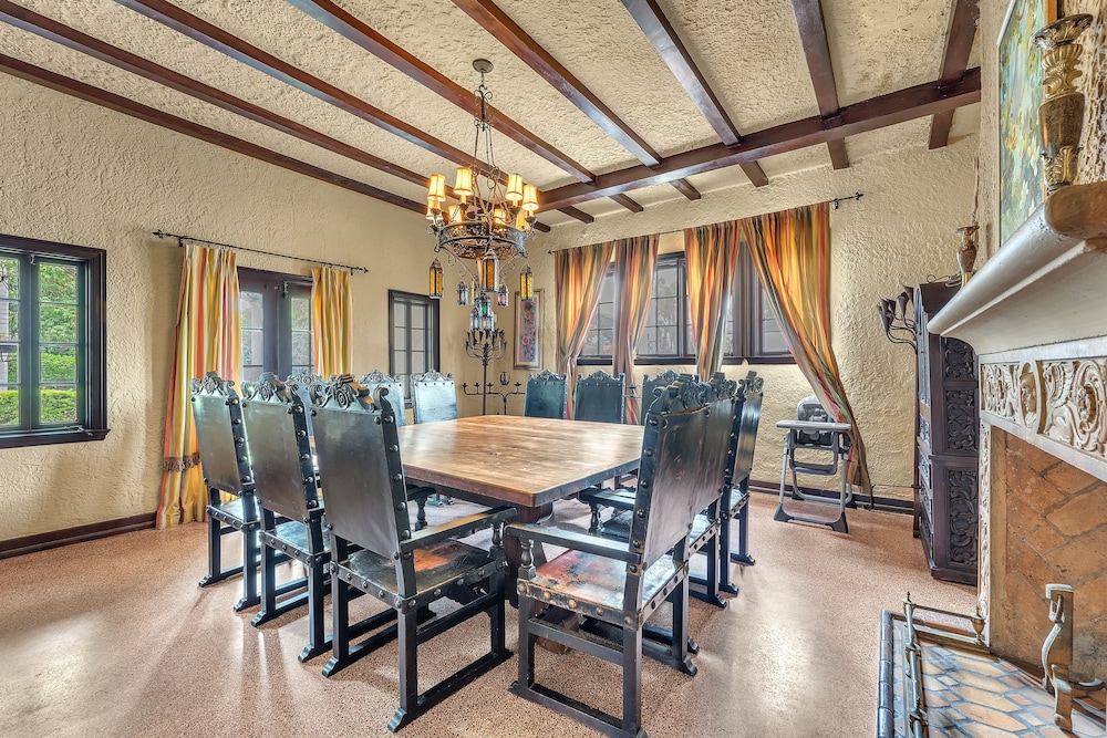meeting & event spaces