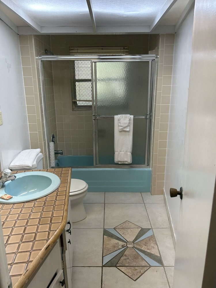 Grand Bahama Island - Freeport Vacations - Freeport Resort  Club - Property Image 6