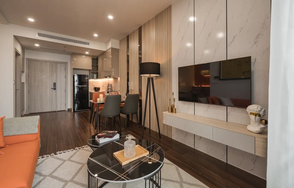 Luxhousing Masteri West Heights