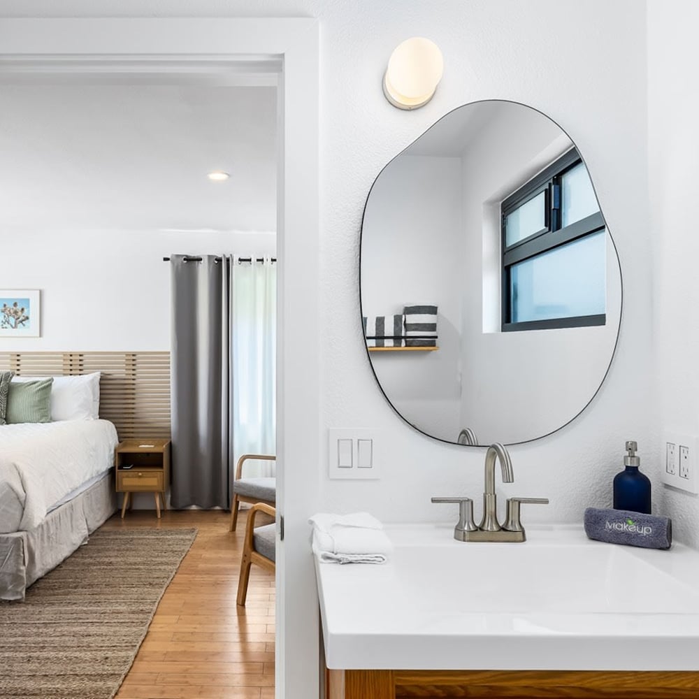 The Yucca Hotel- Entire Boutique Buyout