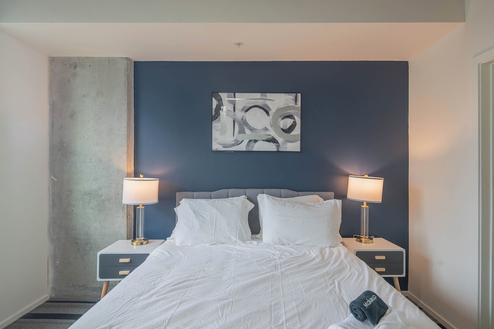 ROVE LIVING/KL - Roosevelt Point