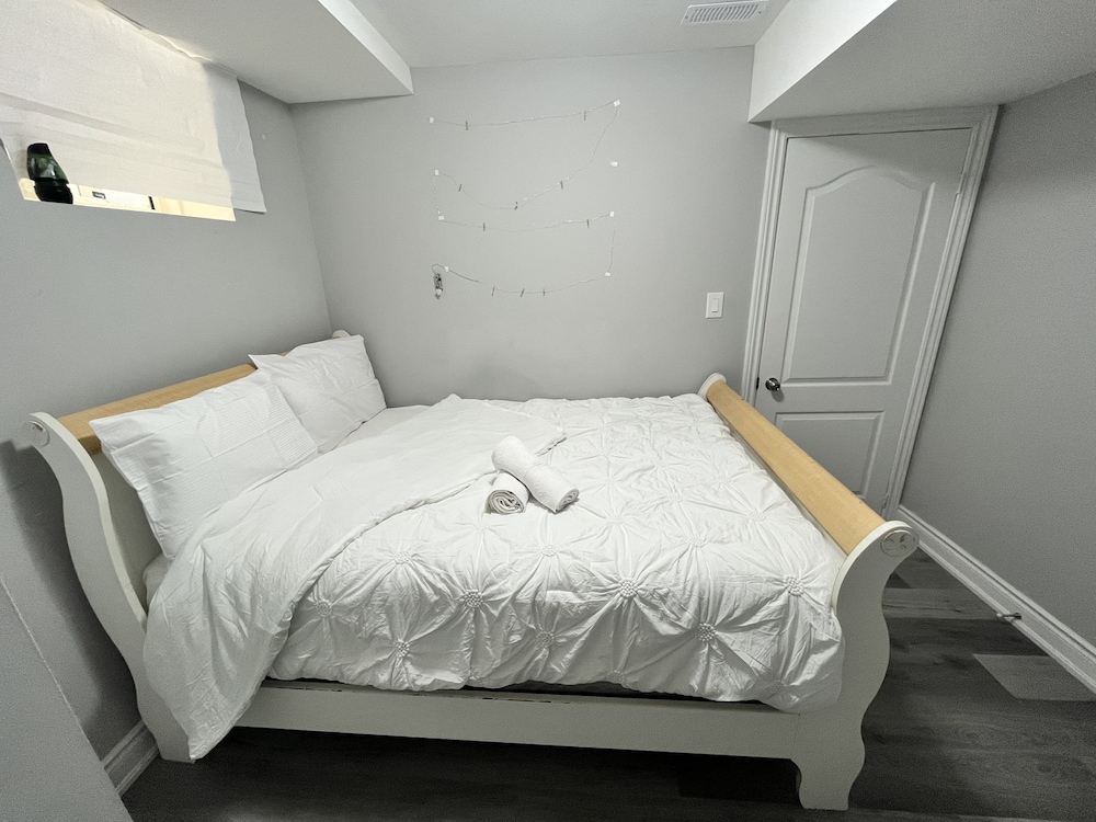 Luxury 2 bedroom 2 full baths rooms - Image 4