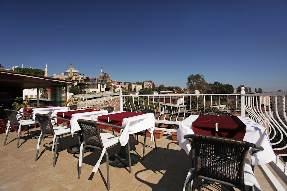 Spinel Hotel - Image 32