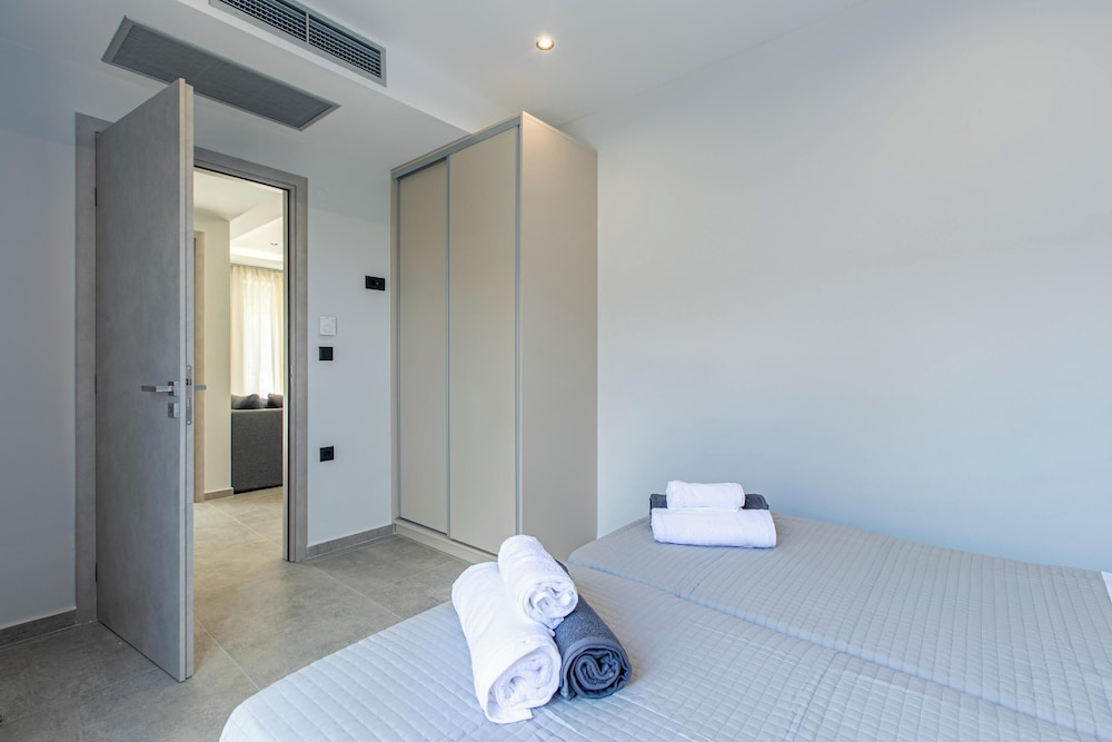 Neaira Apartments