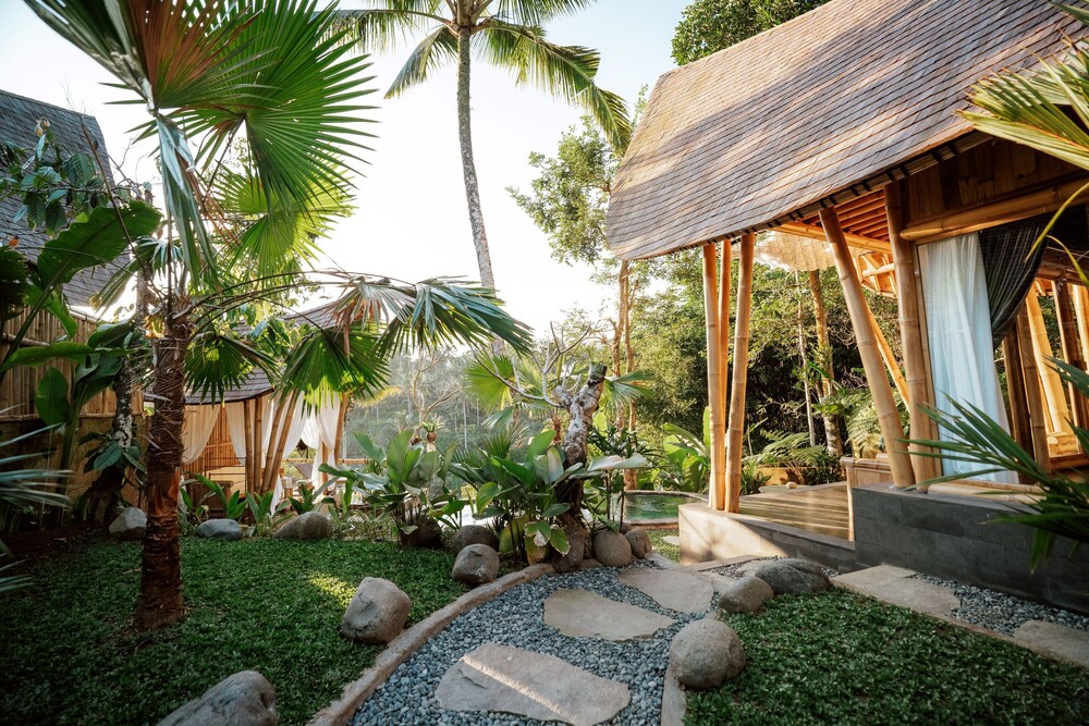 Umah Bali Kuno Villas