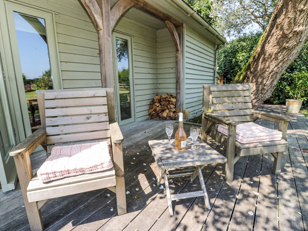 Lymington Lodge