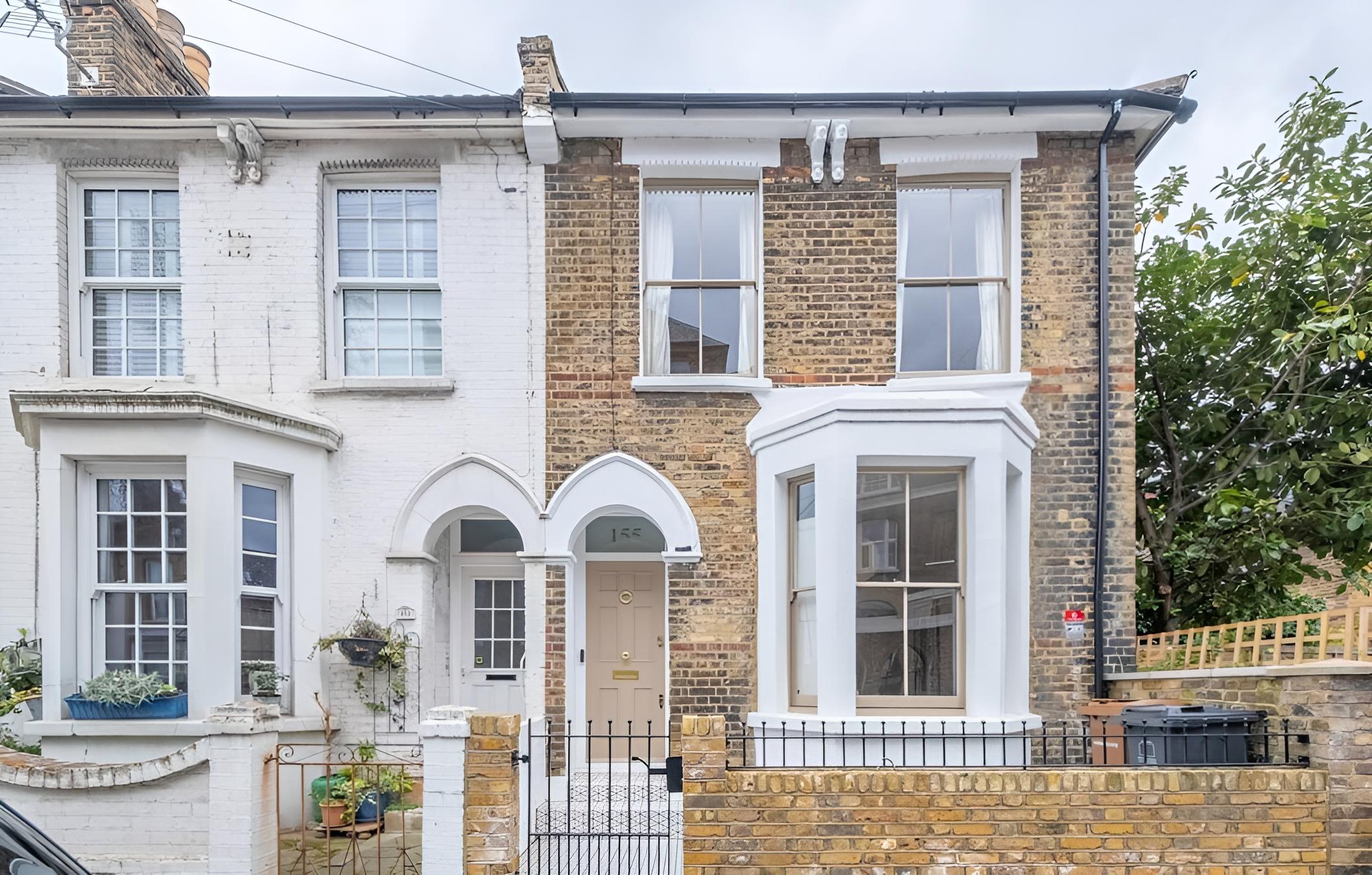 Beautiful Minimalistic 2BD House - Victoria Park