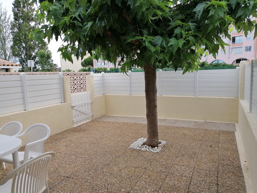 House in Agde Near Beach & City Center