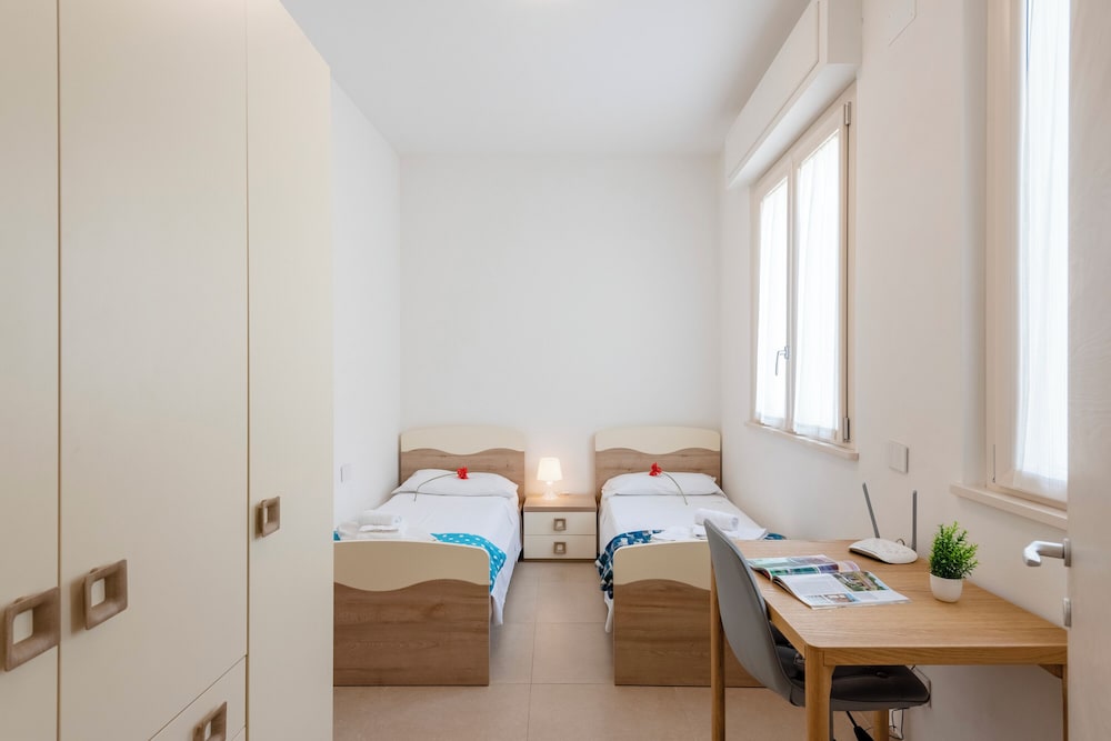La Suite 2 Ondina Viareggio 200m from sea view 5
