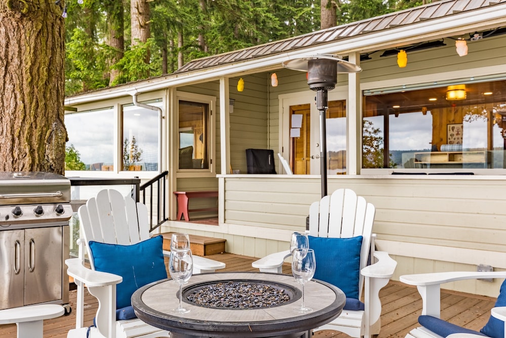 Eagle Beach Retreat by Avantstay Waterfront Home view 5