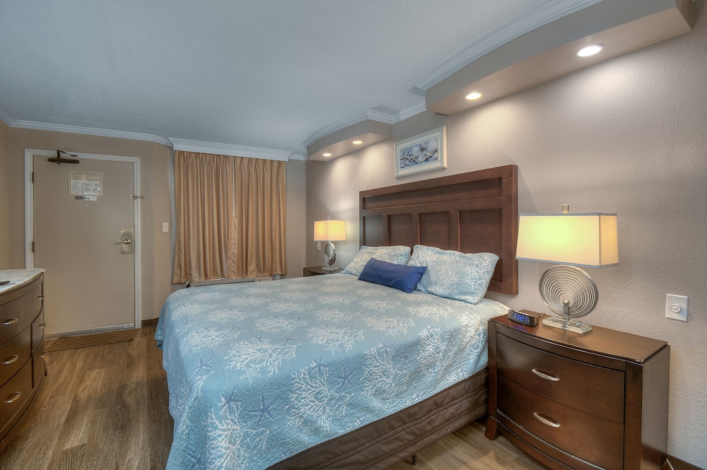 Units at Caravelle Resort by Elliott Beach Rentals
