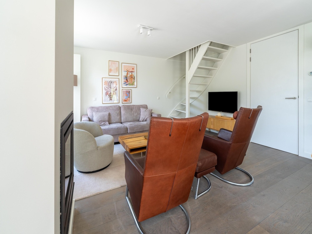 Home in Egmond aan den Hoef view 4