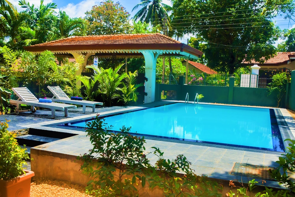 Emel Boutique Hotel