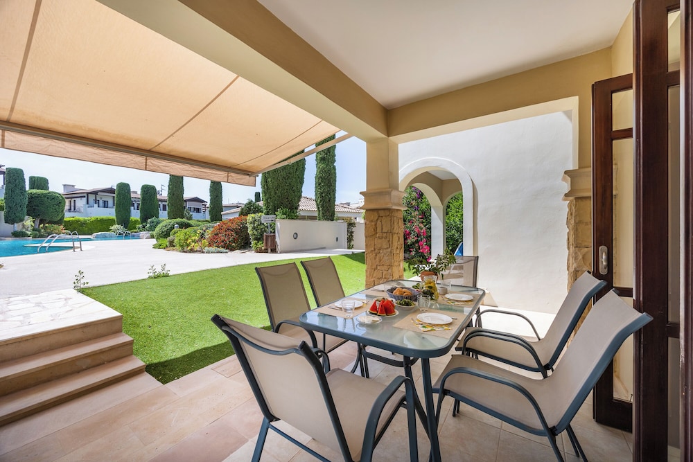 Da02 Adjacent to Aphrodite Hills Pool View