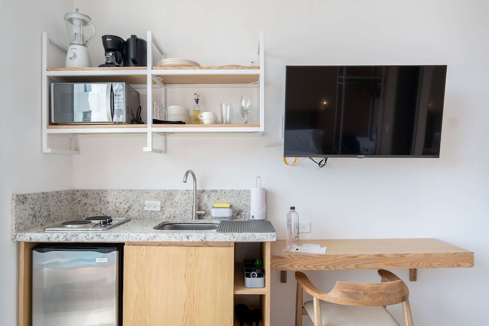 w Sophisticated 3BR w Magical Terrace in CTG