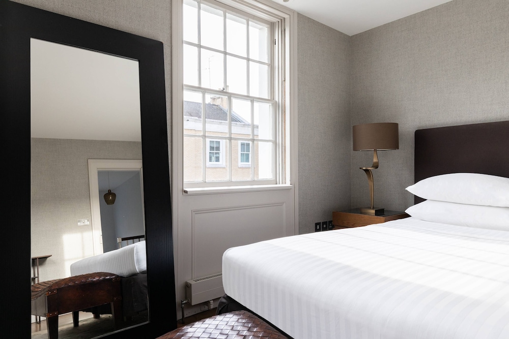 Aubrey Walk by Onefinestay