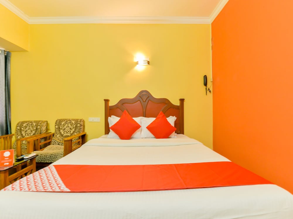 OYO 5237 Island Lake Resort