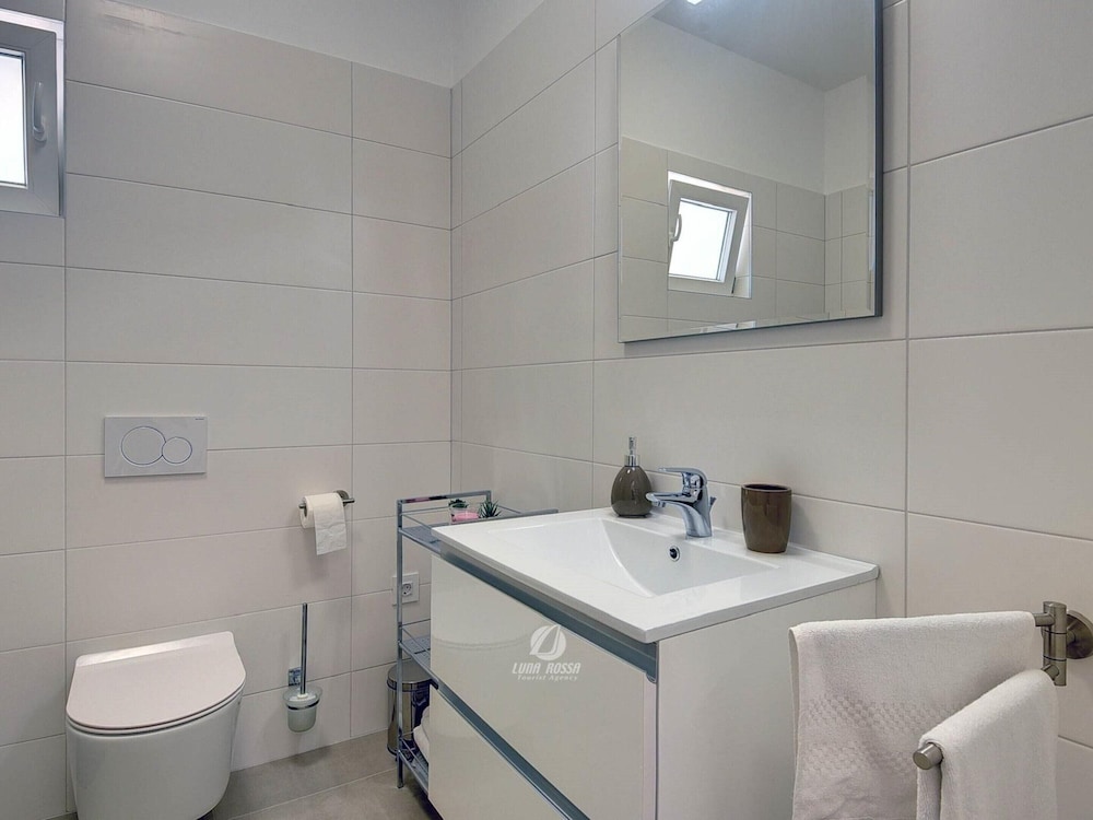 Apartment in Valtura With Family-friendly Yard