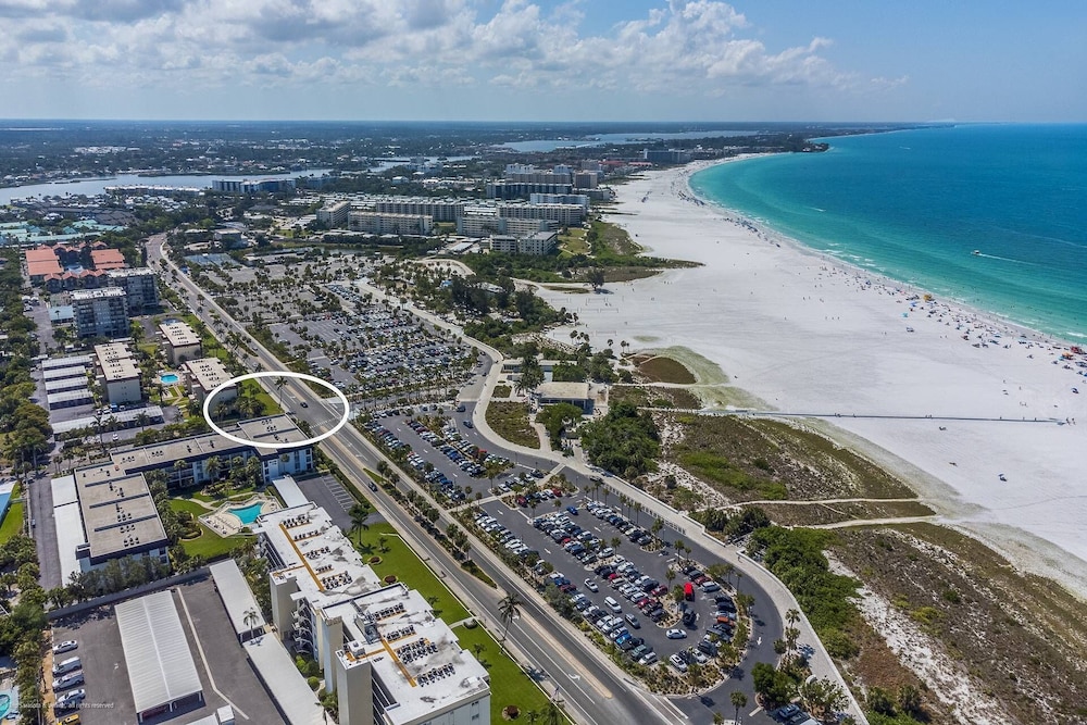 Beach Way With Ocean Views