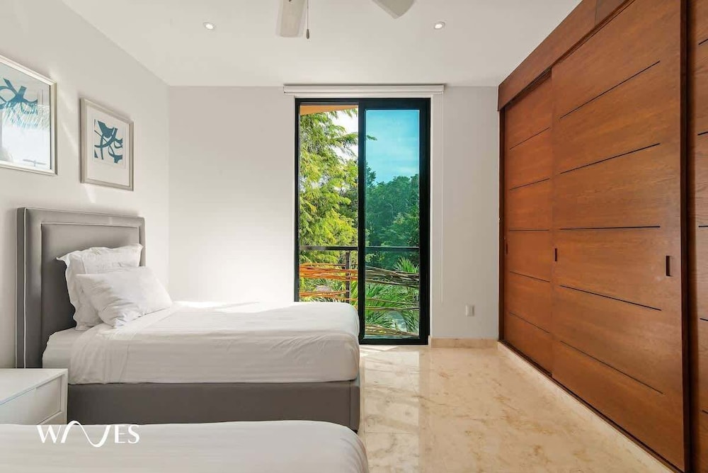 2 Br. Luminous and Spacious Pool View Apt