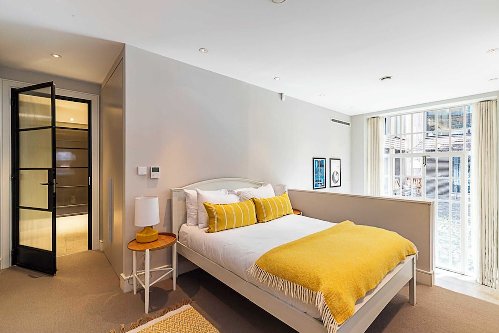 Pepys House: A Modern Touch of History