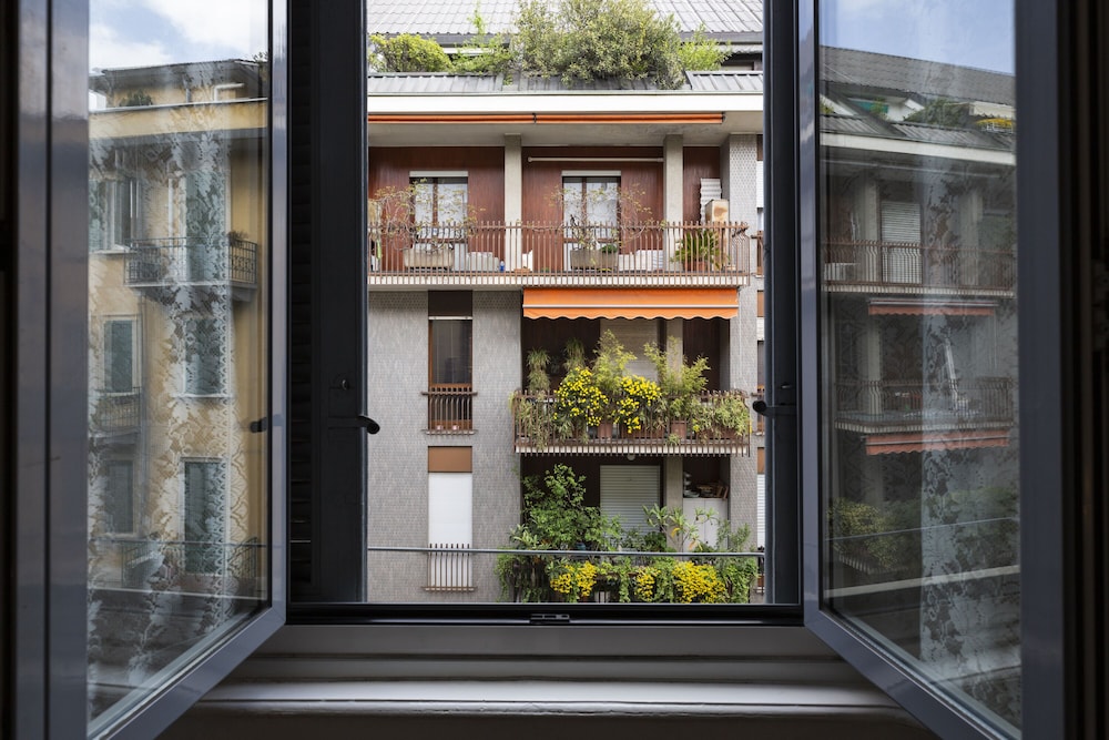 notaMi -  Titty House Crocetta