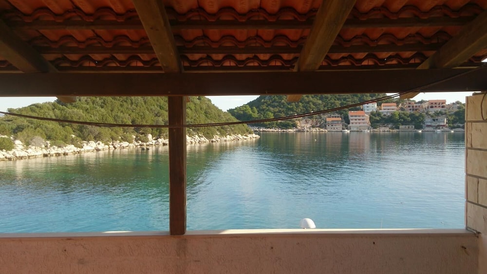 Apartments Marija Lastovo
