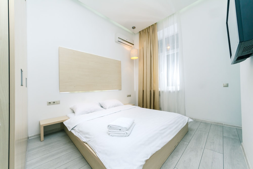 Kyiv Apartments