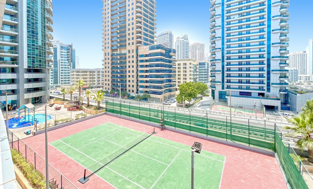 bnbme | Damac Waves Tower | 3 + Maids