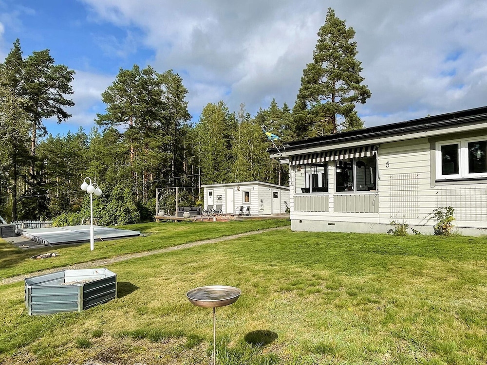 6 Person Holiday Home in Gamleby
